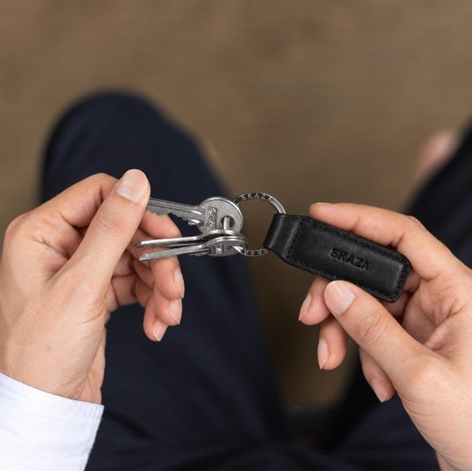 Skaza Signature Black Leather Keychain